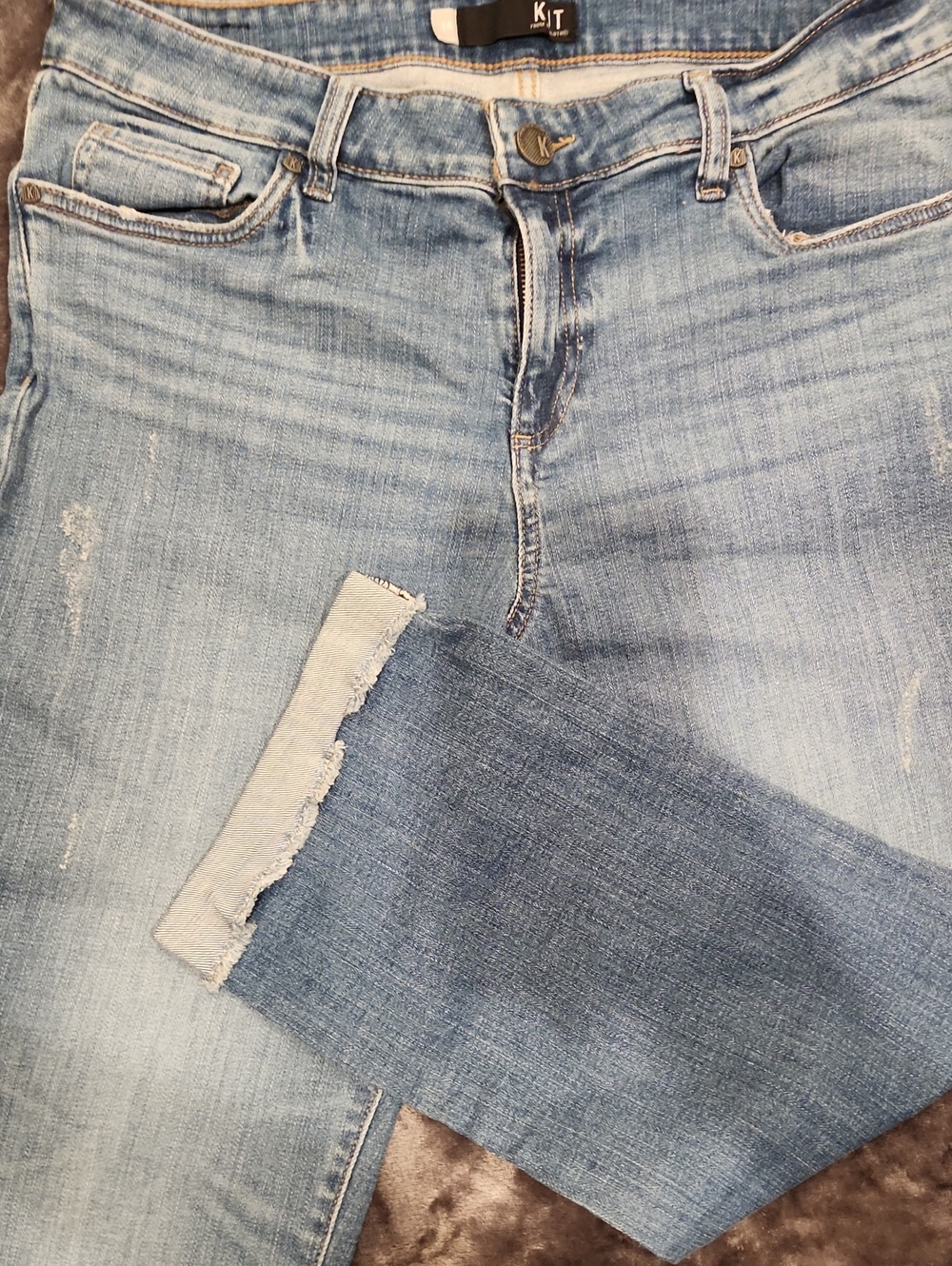 Kut from the Kloth Faded Light Blue Ankle Crop Jeans